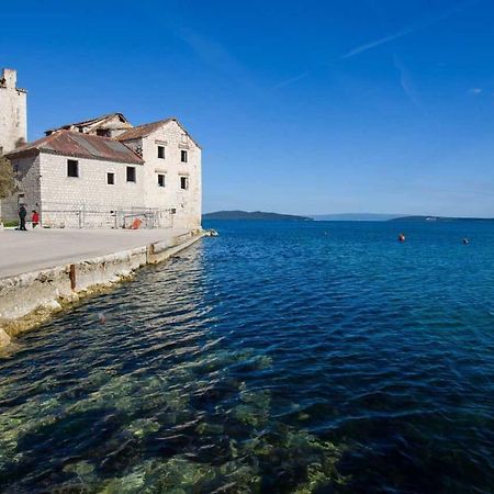 Suncica Apartments Kaštela المظهر الخارجي الصورة